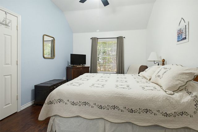 8 Whispering Bend Court, Mansfield, TX 76063