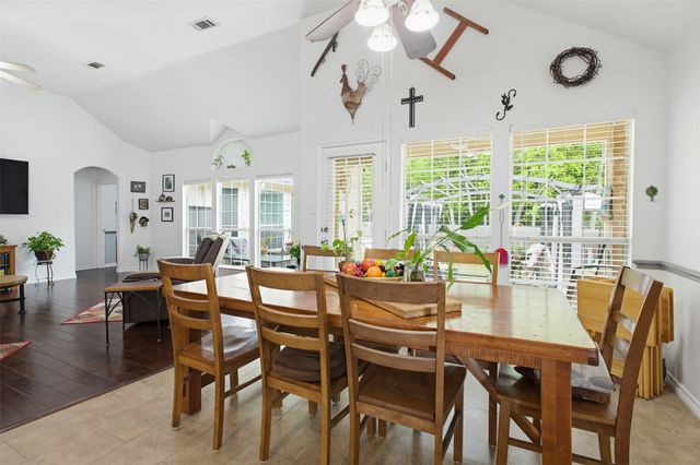 8 Whispering Bend Court, Mansfield, TX 76063