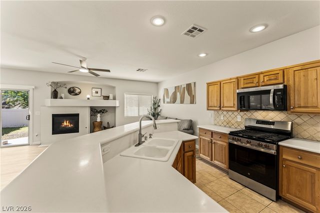 1099 Sheer Paradise Lane 3, Henderson, NV 89002