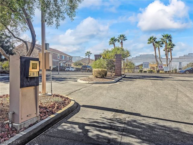 1099 Sheer Paradise Lane 3, Henderson, NV 89002