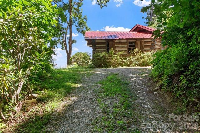 8709 Hwy 226A Highway, Little Switzerland, NC 28749