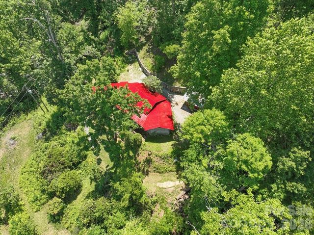8709 Hwy 226A Highway, Little Switzerland, NC 28749