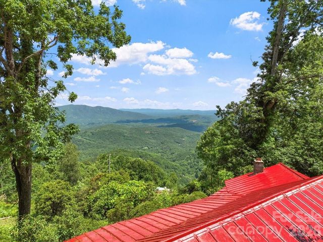 8709 Hwy 226A Highway, Little Switzerland, NC 28749