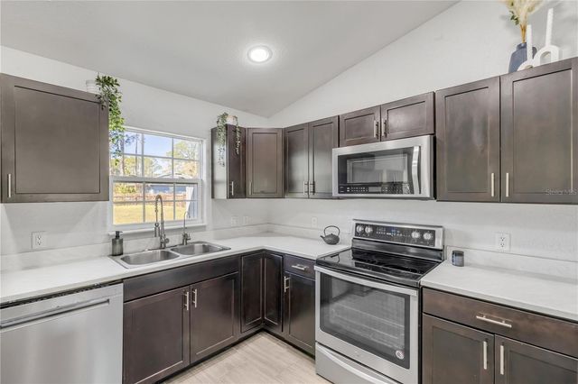 1740 EAST PARKWAY, Deland, FL 32724