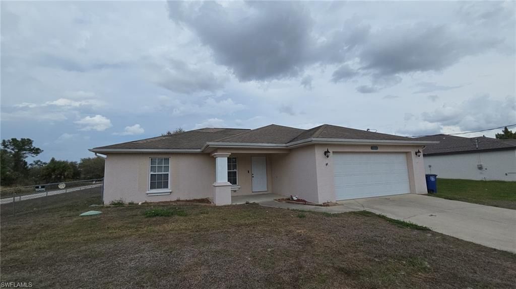 2512 53rd ST W, Lehigh Acres, FL 33971