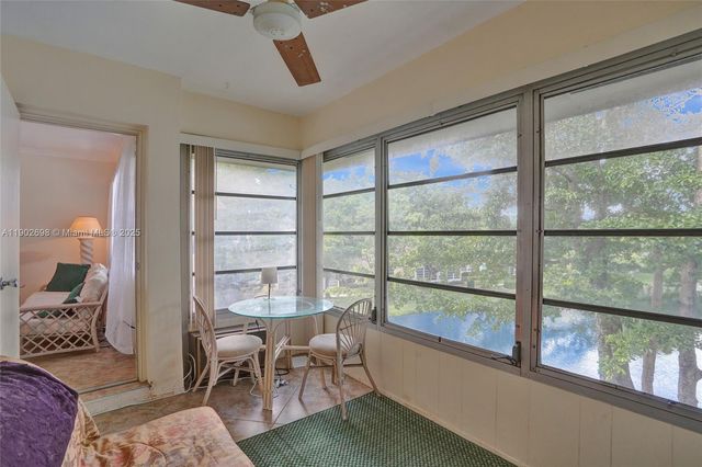 5103 NW 35th St 605, Lauderdale Lakes, FL 33319