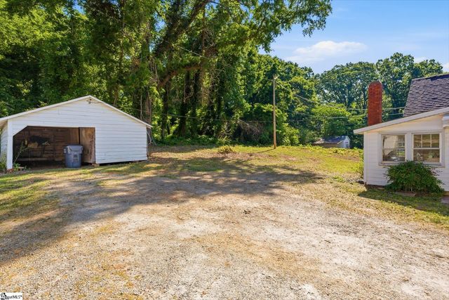 524 Church Street, Laurens, SC 29360