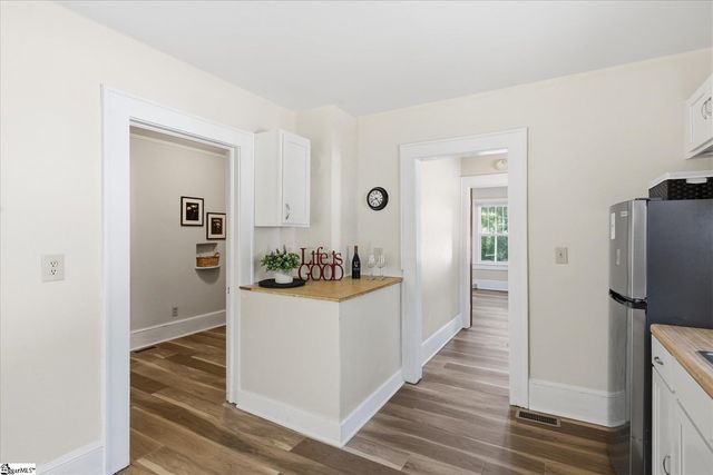 524 Church Street, Laurens, SC 29360