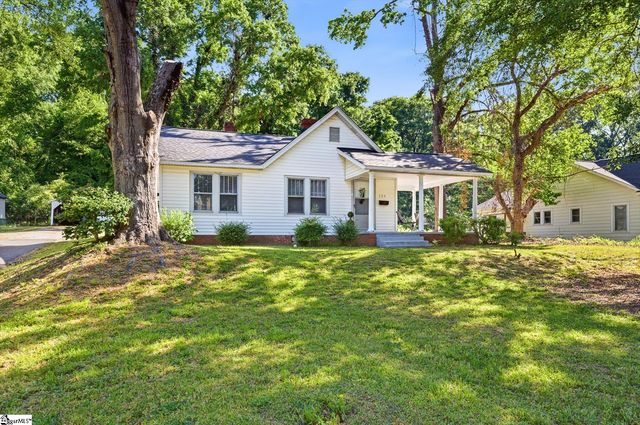 524 Church Street, Laurens, SC 29360