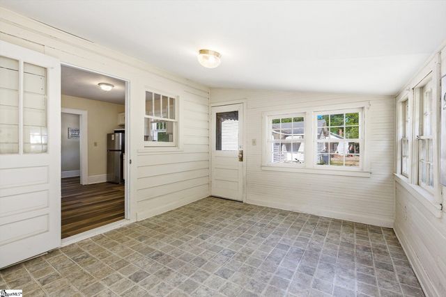 524 Church Street, Laurens, SC 29360