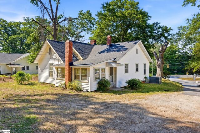 524 Church Street, Laurens, SC 29360
