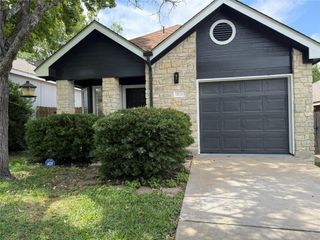 1621 Parkfield CIR, Round Rock, TX 78664
