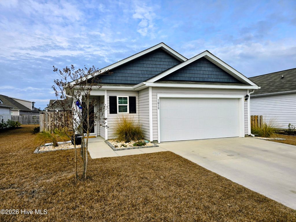 1019 Course Lane, Surf City, NC 28445