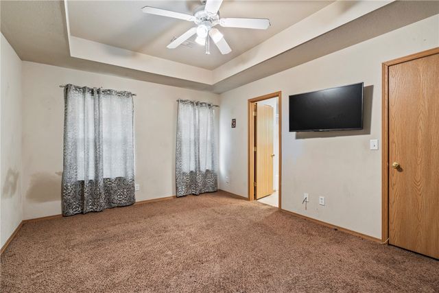 10 Portpatrick Lane, Bella Vista, AR 72715