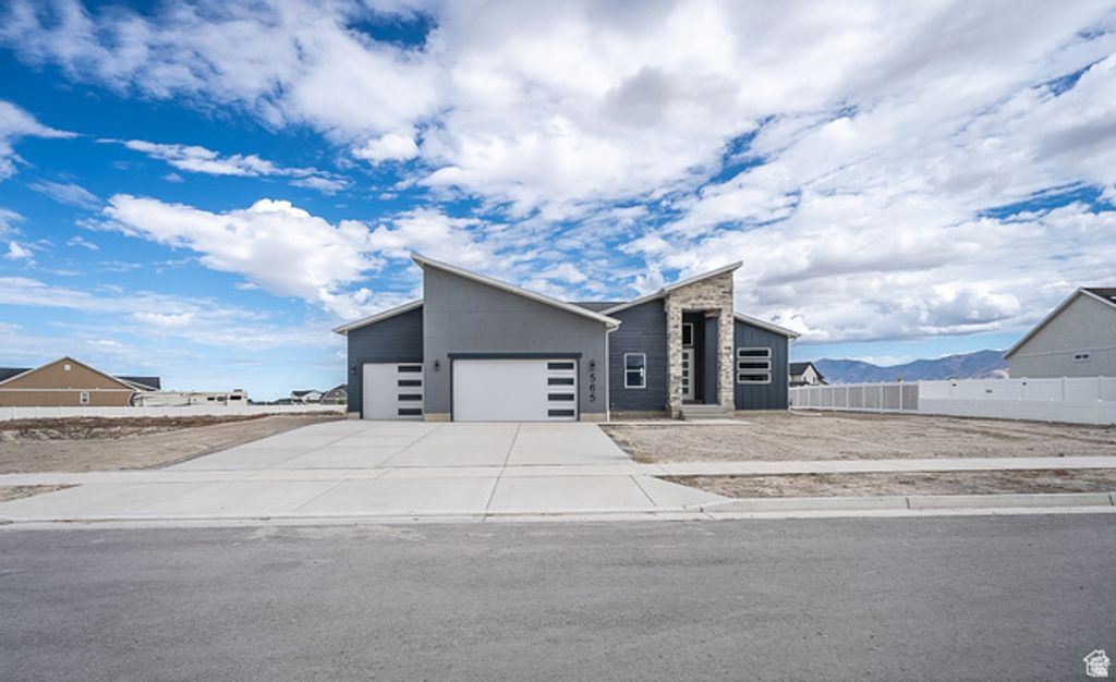 Image 2 of property listing at 641 S CHAN DR #401, Grantsville, UT 84029