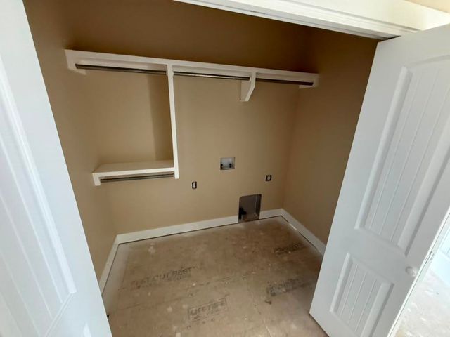 5031 N Toben Ct., Bel Aire, KS 67226
