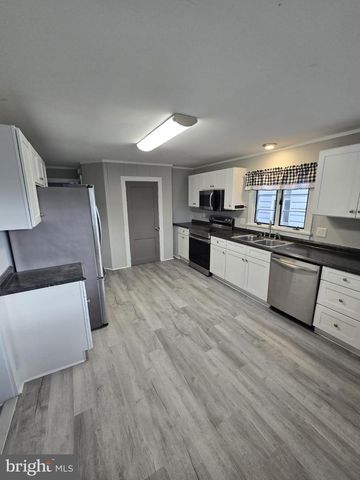 486 W 4TH ST, Lewistown, PA 17044