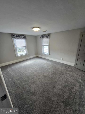 486 W 4TH ST, Lewistown, PA 17044