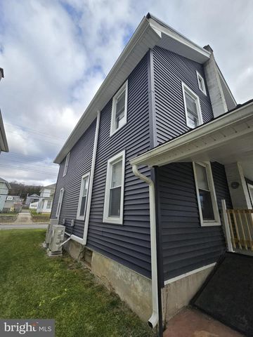 486 W 4TH ST, Lewistown, PA 17044