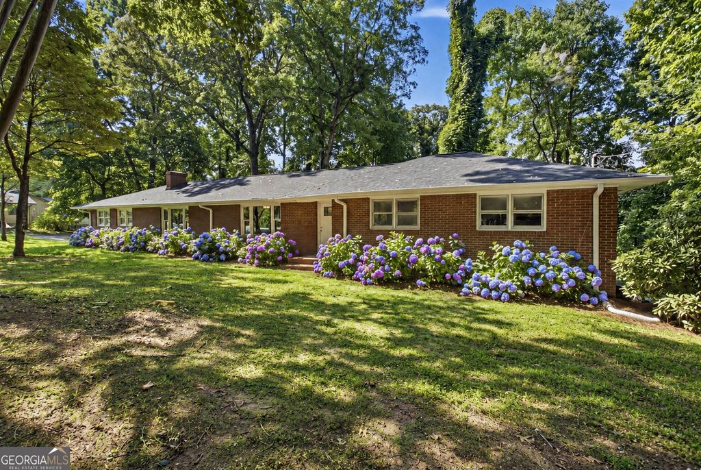 187 Hilltop Street, Cleveland, GA 30528