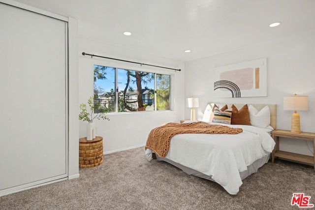 14850 Hesby Street 203, Sherman Oaks, CA 91403