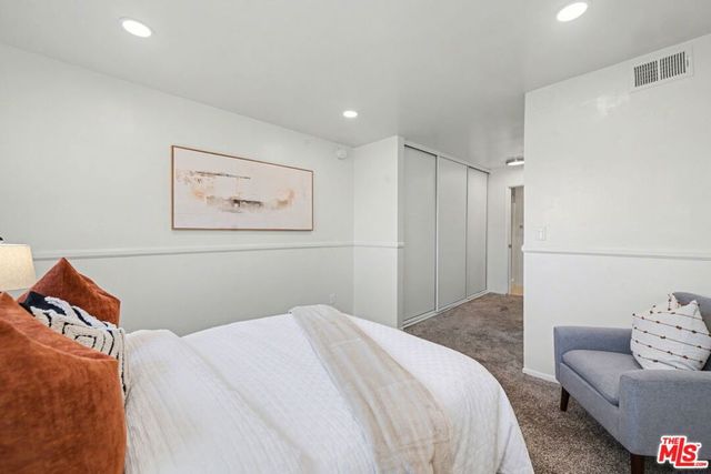 14850 Hesby Street 203, Sherman Oaks, CA 91403