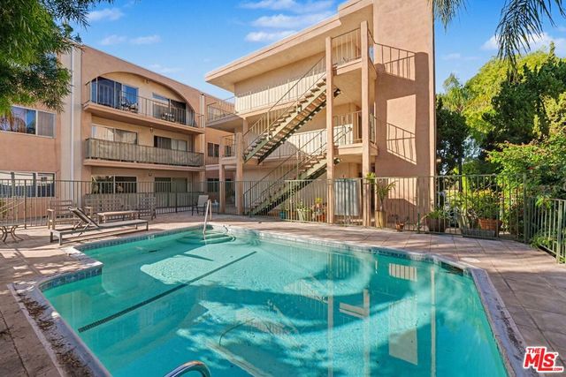 14850 Hesby Street 203, Sherman Oaks, CA 91403