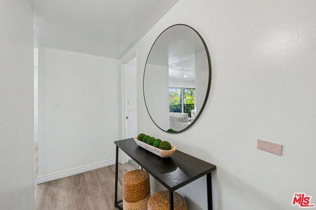 14850 Hesby Street 203, Sherman Oaks, CA 91403