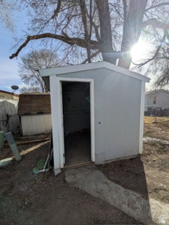 Image 17 of property listing at 8155 S REDWOOD #96, West Jordan, UT 84088