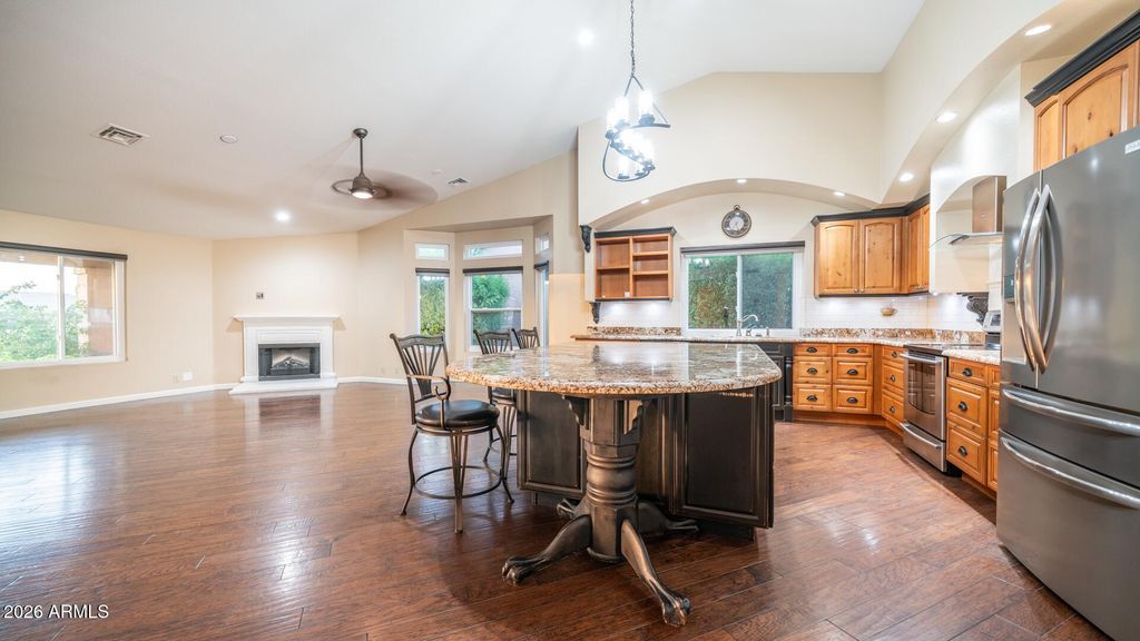 8756 W ROCKWOOD Drive, Peoria, AZ 85382 — photo 4