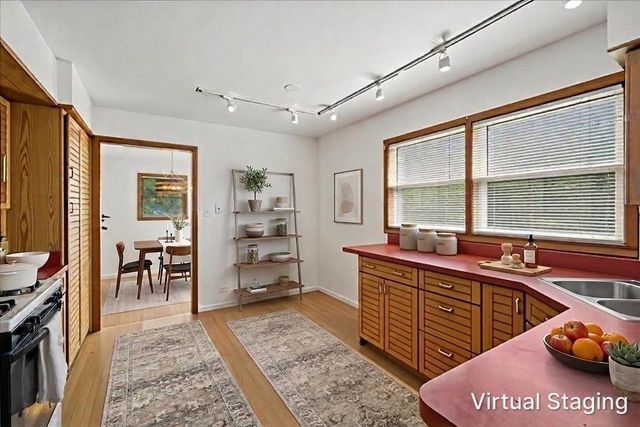 921 Wilmot Road, Deerfield, IL 60015