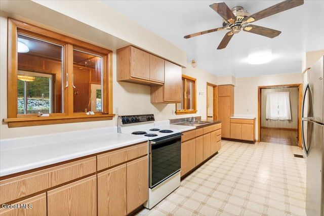 474 Groveside Road, Pittstown, NY 12090