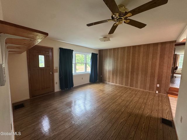 474 Groveside Road, Pittstown, NY 12090