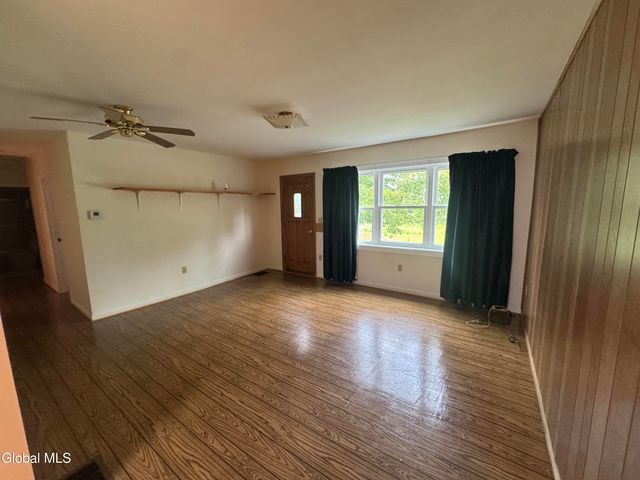 474 Groveside Road, Pittstown, NY 12090