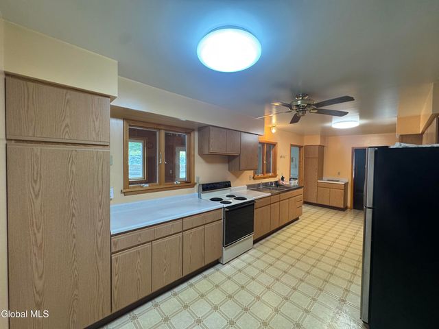 474 Groveside Road, Pittstown, NY 12090