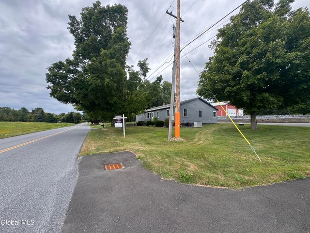 474 Groveside Road, Pittstown, NY 12090