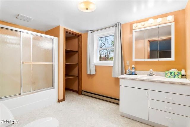 474 Groveside Road, Pittstown, NY 12090