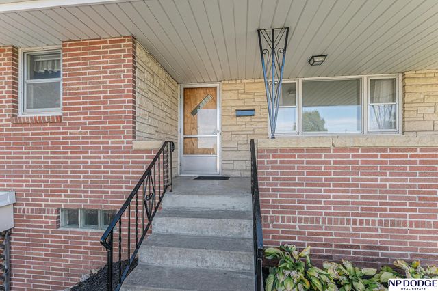 3957 E Street, Omaha, NE 68107