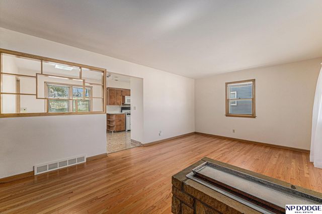 3957 E Street, Omaha, NE 68107