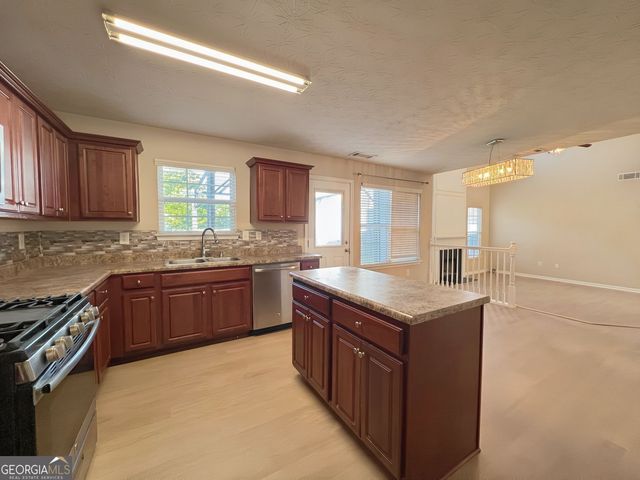 2751 Spence Court, Dacula, GA 30019