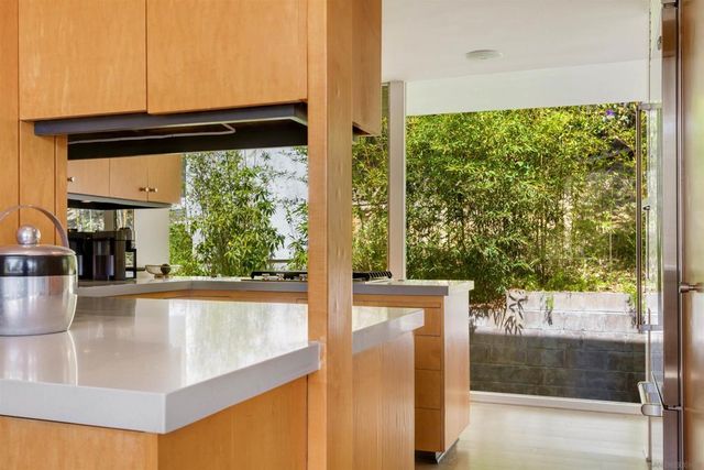 5622 Linda Rosa Ave, La Jolla, CA 92037