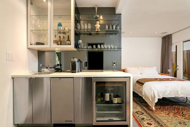 5622 Linda Rosa Ave, La Jolla, CA 92037