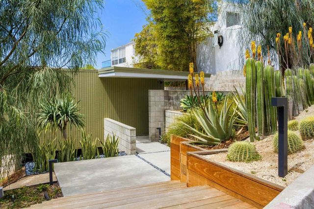 5622 Linda Rosa Ave, La Jolla, CA 92037