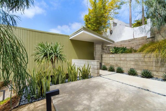 5622 Linda Rosa Ave, La Jolla, CA 92037