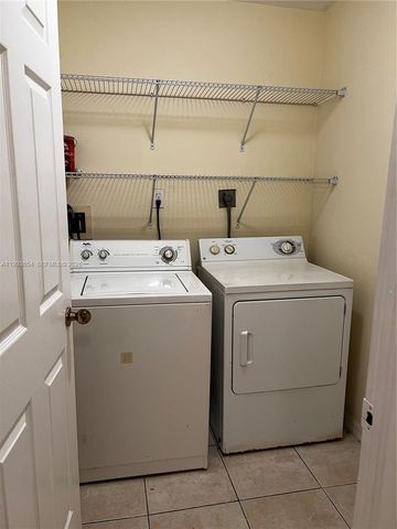 2822 NW 55th Ave 1D, Lauderhill, FL 33313