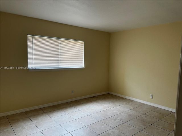 2822 NW 55th Ave 1D, Lauderhill, FL 33313