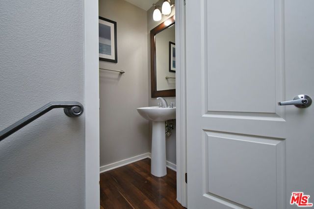 5412 W 149th Place 4, Hawthorne, CA 90250