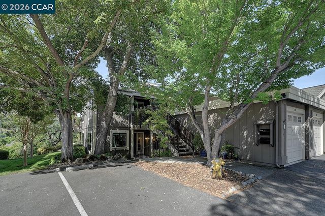 2130 Cactus Ct 2, Walnut Creek, CA 94595