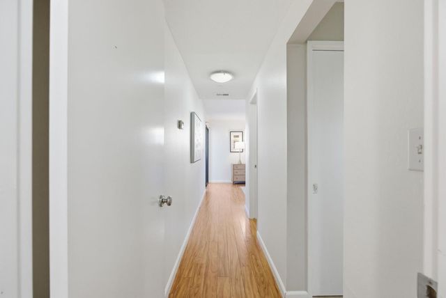 26 4th Street 9, Los Altos, CA 94022