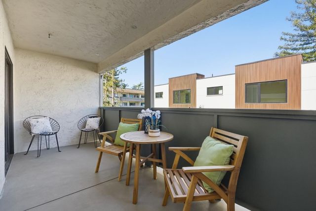 26 4th Street 9, Los Altos, CA 94022